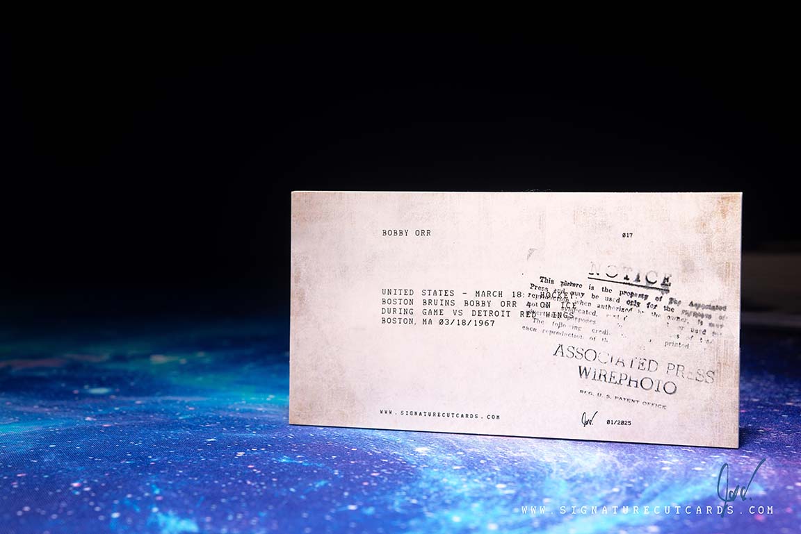 Bobby Orr Boston Bruins AP Wirephoto Tallboy Signature Cut Card