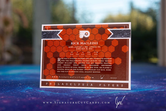 Rick MacLeish Philadelphia Flyers Expansion Era Signature Cut Card