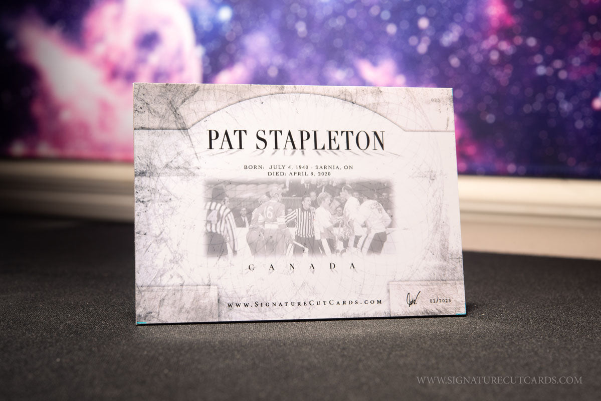 Pat Stapleton 1972 Summit Series Team Canada Signature Cut Card