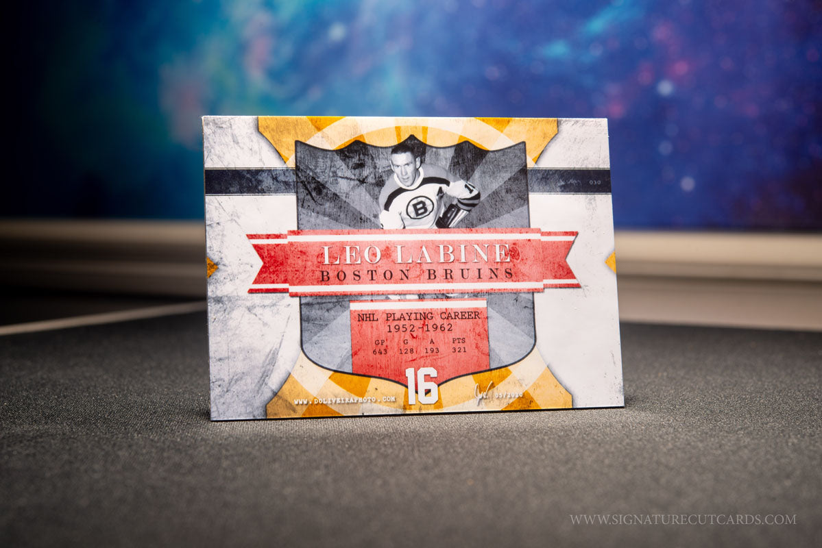 Leo Labine Boston Bruins Vintage Signature Cut Card