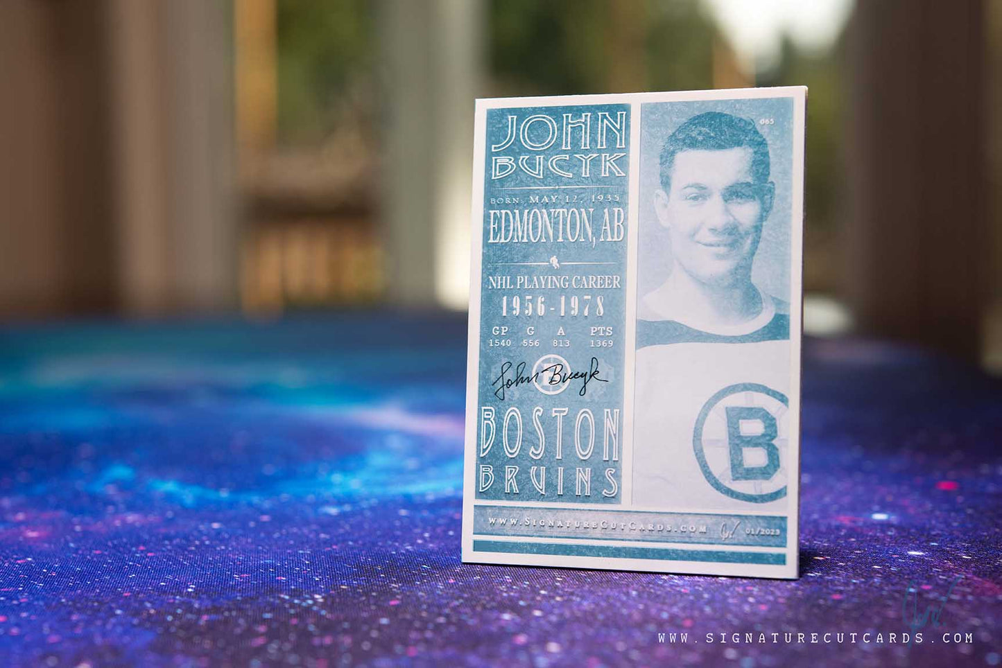 John Bucyk Boston Bruins Vintage Signature Cut Card