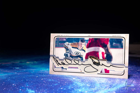 Bobby Orr Boston Bruins AP Wirephoto Tallboy Signature Cut Card