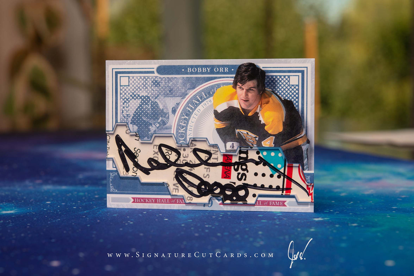 Bobby Orr Boston Bruins HHOF Class of Signature Cut Card