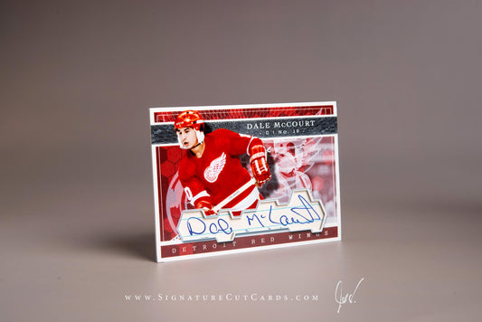 Dale McCourt Detroit Red Wings Signature Cut Card Autograph