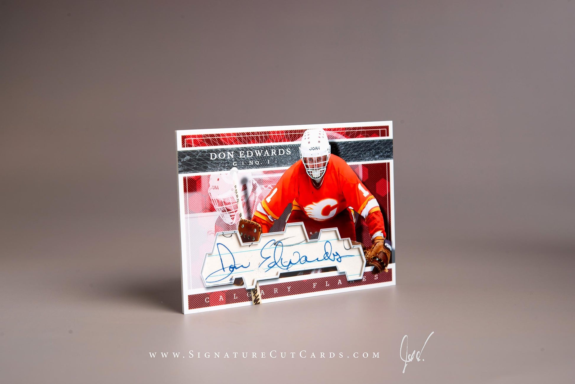 Don Edwards Calgary Flames Signature Cut Card Autograph