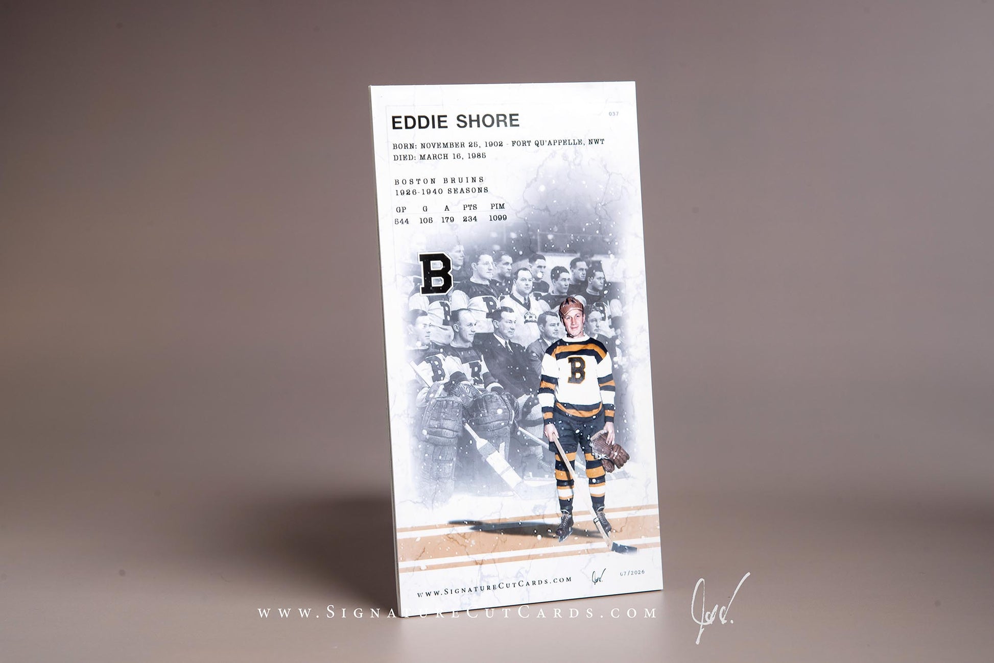 Eddie Shore Boston Bruins Signature Cut Tallboy Card Back