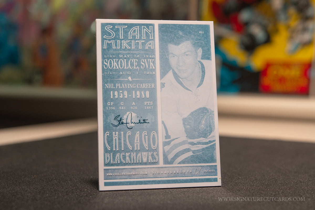 Stan Mikita Chicago Blackhawks Signature Cut Card Back