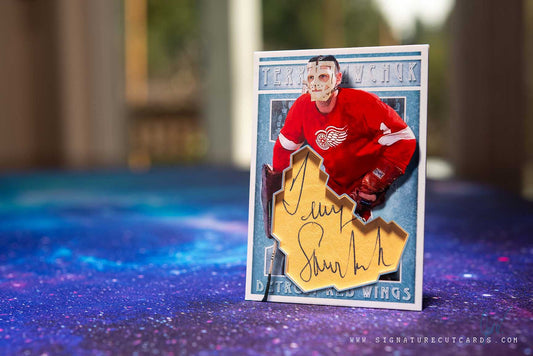Terry Sawchuk Detroit Red Wings Vintage Signature Cut Card