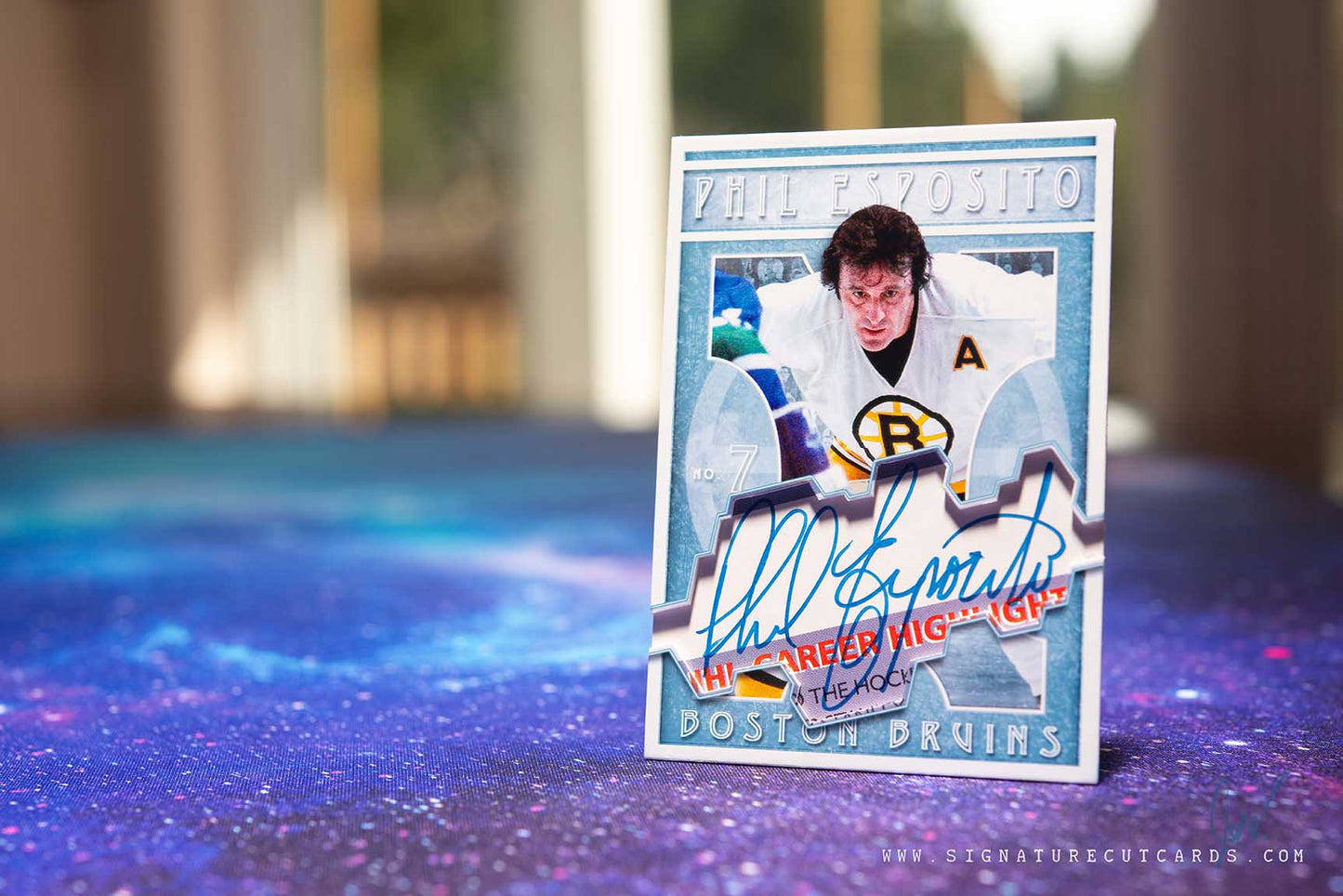 Phil Esposito Boston Bruins Vintage Signature Cut Card